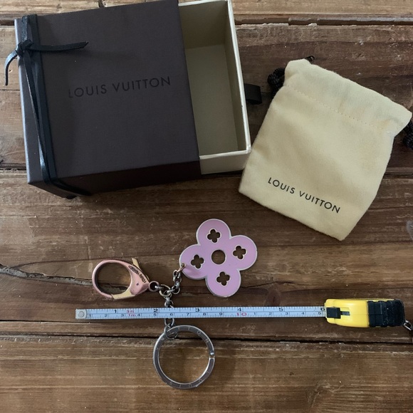 Louis Vuitton key chain - Picture 4 of 4